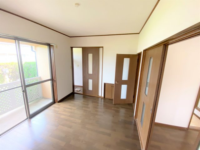 半田コーポＡ棟B棟の居間・リビング