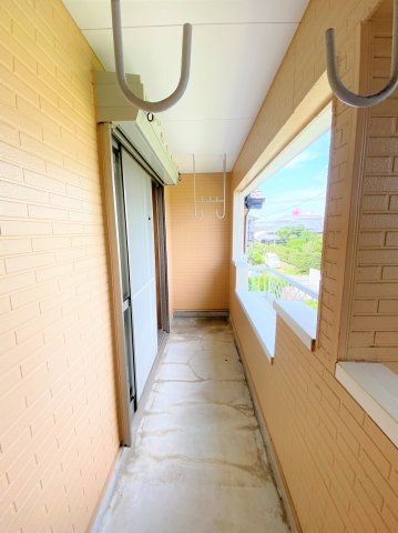 半田コーポＡ棟B棟のバルコニー