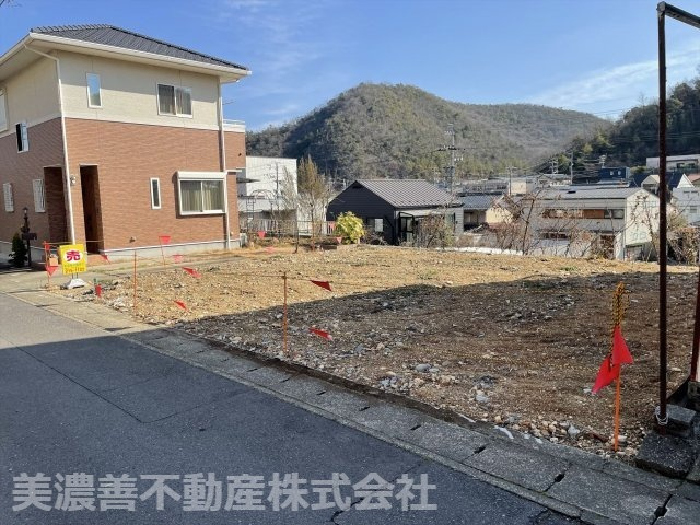 ５３９３５　岐阜市岩田坂土地の外観