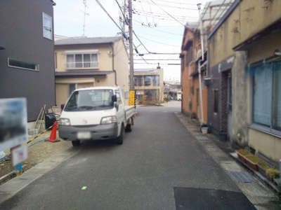 【前面道路含む現地写真】 | 城陽市枇杷庄島ノ宮　新築戸建