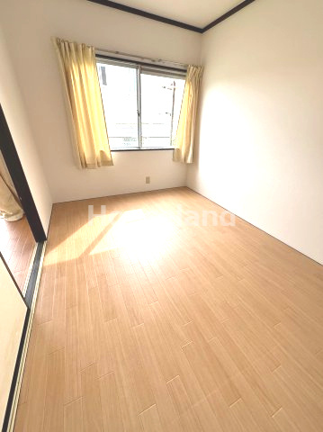 フォーブル吉森の洋室