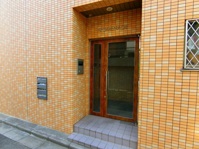 プロムナードのエントランス