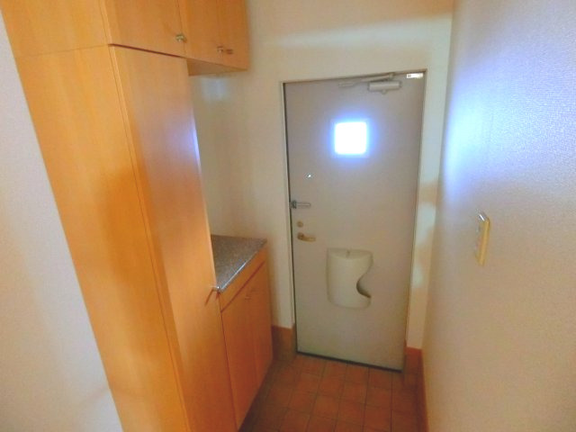 シェーネ　エレガンシアの玄関