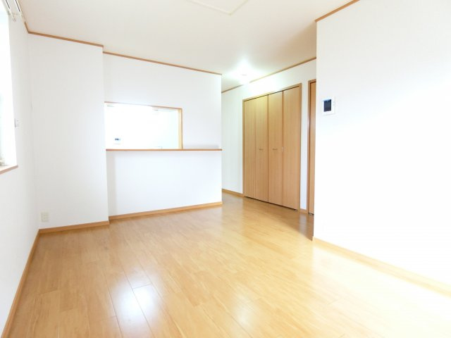 シェーネ　エレガンシアの居間・リビング