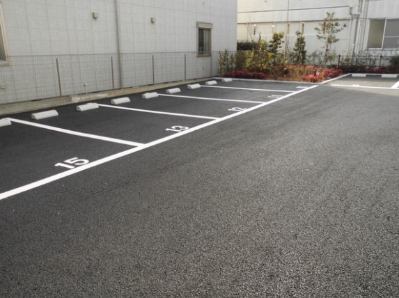 ブランシエルの駐車場