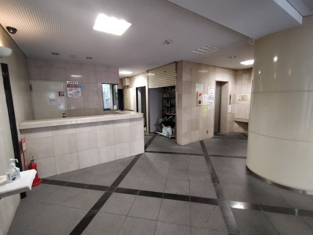 朝日プラザ緑橋IIのその他共用部分|マンションロビーです。