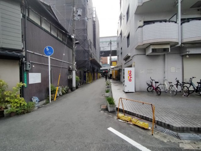 【周辺】 | 朝日プラザ緑橋II | 周辺の様子です。自販機があって便利です！