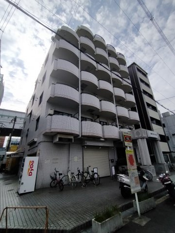 朝日プラザ緑橋IIの外観|マンション下には自動販売機があり便利ですね♪