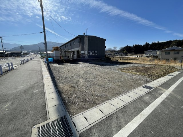 青木斧戸線沿い借地の外観