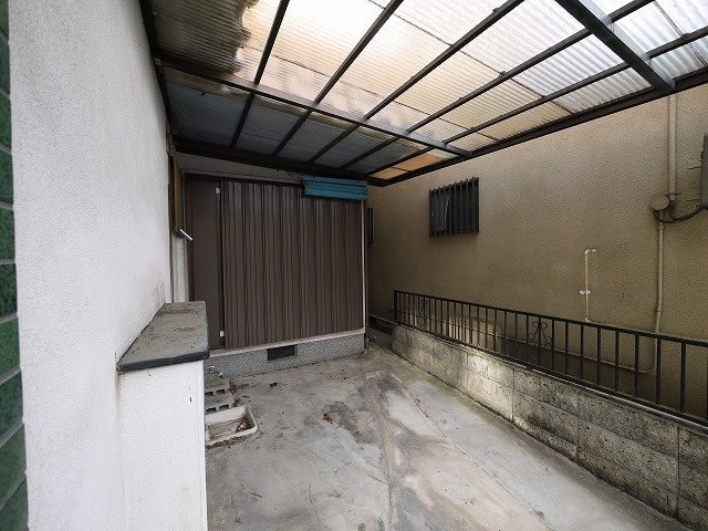 南京終町３丁目一戸建ての駐車場|駐車場があります