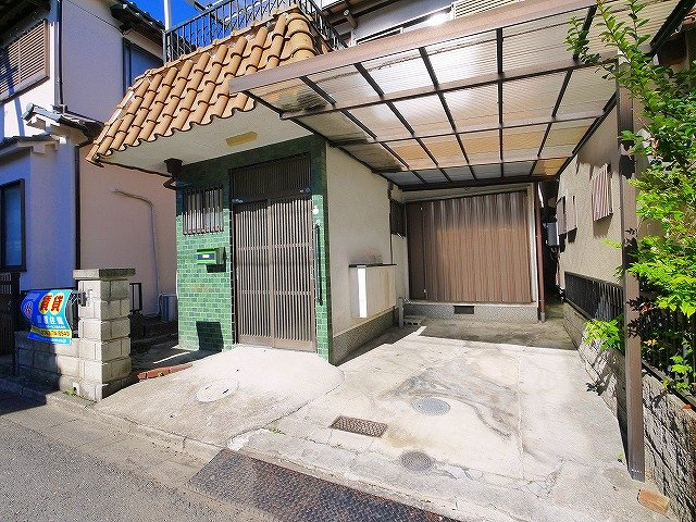 南京終町３丁目一戸建ての駐車場