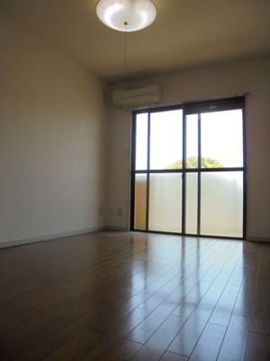 【居間・リビング】 | 中央公園ビル