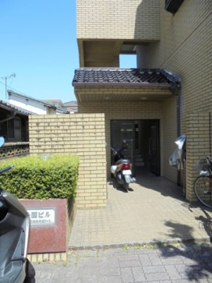 【エントランス】 | 中央公園ビル