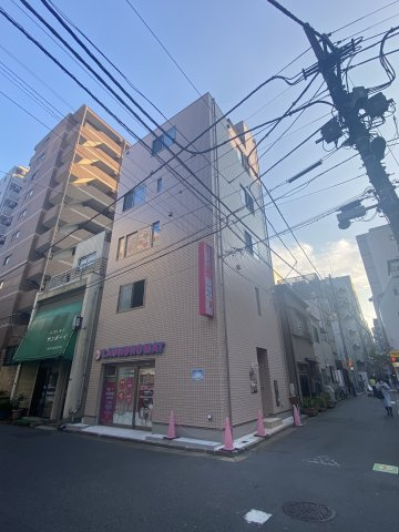 クリームハウスビルの外観パース