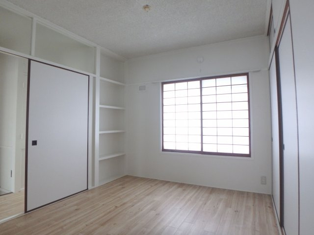 ビレッジハウス境港第三1号棟の洋室|103号室の写真です。