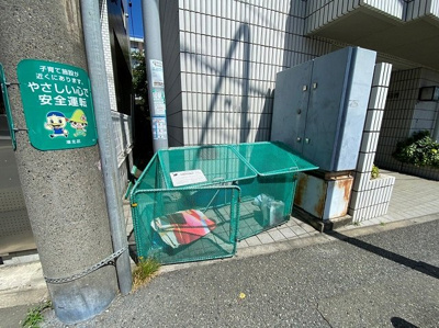 【その他共用部分】 | ルミエール日吉 | 敷地内ごみ置き場でごみ出しもらくらく～♪忙しい社会人さんや主婦さんにもうってつけ！
