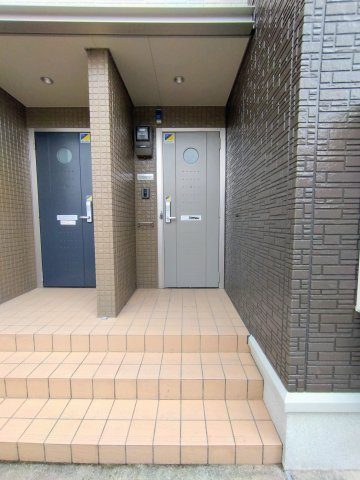 【エントランス】 | D-roomシルクマムB