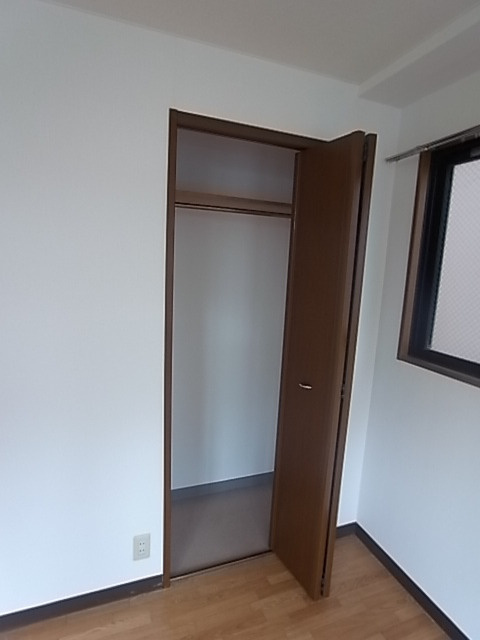 賢泰ビルの収納