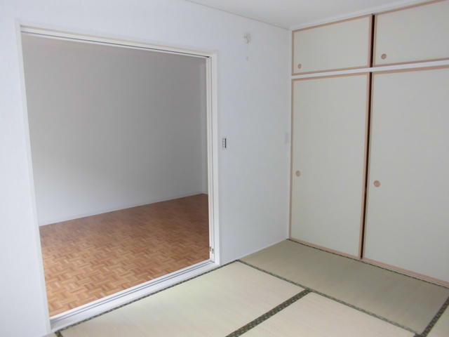 グリーンヒルズ中野木の和室