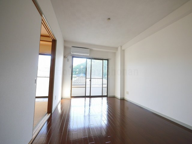 【寝室】 | ハイツフェニックス