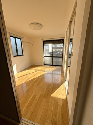 【洋室】 | メゾン・ド・ビジューB | 洋室１