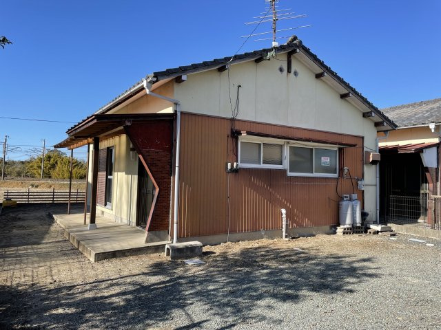 野口貸家の駐車場