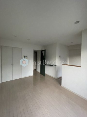 【内装】 | シャローグラス