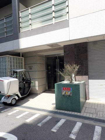アフィット天満橋のエントランス|毎日通るエントランスはこのようになっています