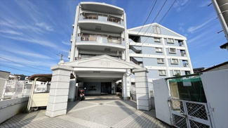 【外観】 | 2000年築、自動車免許試験場近くの日当たりの良いマンションです。
ペットOK♪