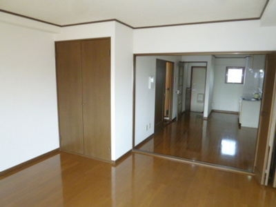 【居間・リビング】 | クラウンII津福