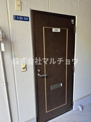 恵ハイムの玄関|明るい玄関です