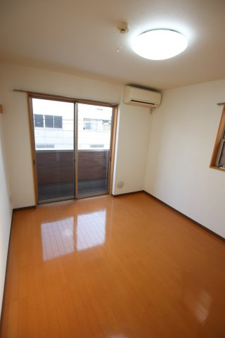 サンシェールの洋室