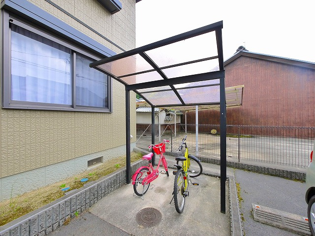 モン・ヴェールAのその他共用部分|自転車置き場