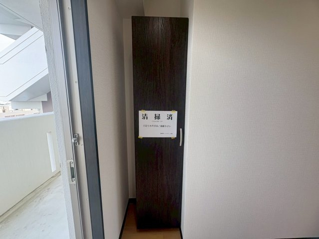 【玄関】 | プランドール三原 | ※退去前の為、別部屋の写真を掲載しております