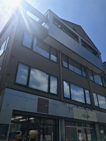 新横溝ビルの外観