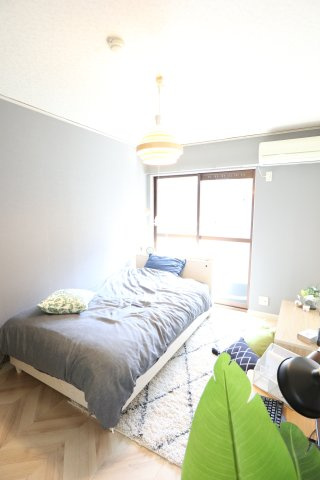 Y'Sヴィラの洋室