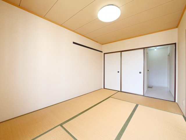 サニーハイツ朝日ヶ丘Aの収納|大きなものも収納できそうです