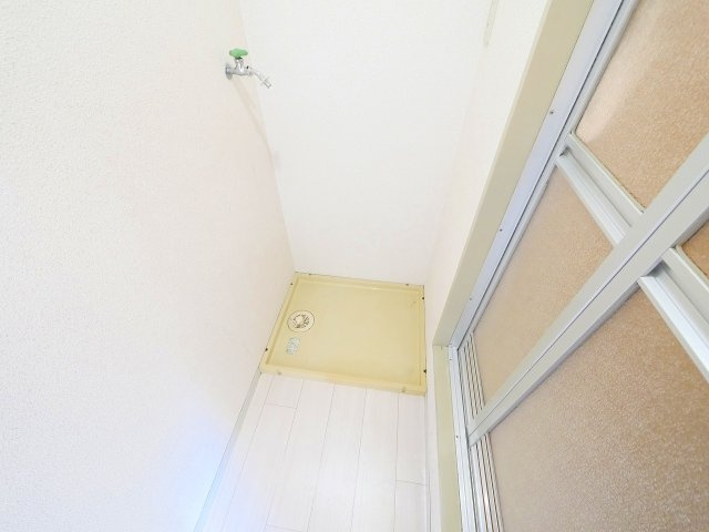 サニーハイツ朝日ヶ丘Aの設備|嬉しい室内洗濯機置き場がございます。