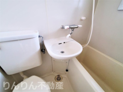 【独立洗面台】 | メルヘンⅡ | 独立洗面台、小物を置くことができて便利です