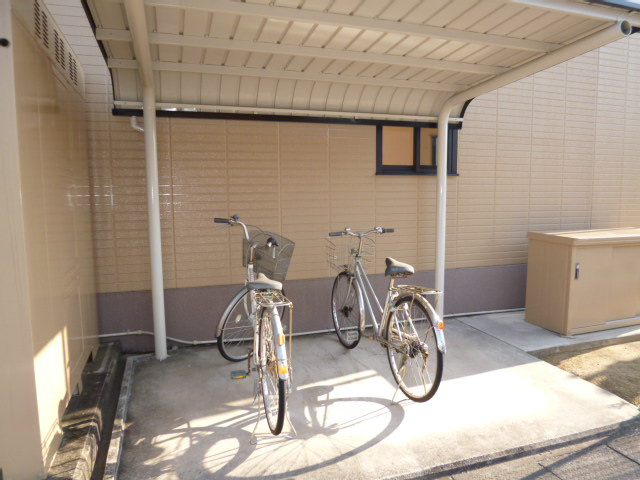 倉敷市新田のアパートのその他共用部分|駐輪場