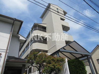 【外観】 | メゾンド中新開（吉田賃貸） | 外観は落ち着いています