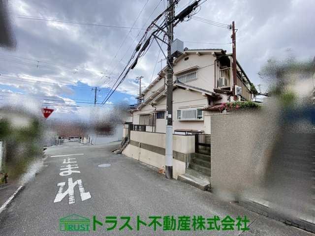 明石市東朝霧丘　土地の前面道路含む現地写真