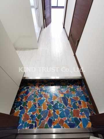 ウインズコート西梅田Ⅱの玄関|シンプルで使いやすい玄関です