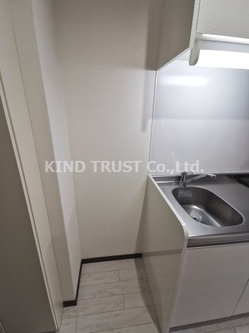 ウインズコート西梅田Ⅱのキッチン|コンパクトなキッチンで掃除もラクラク