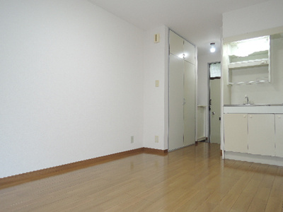 【洋室】 | ※同一仕様、別部屋参考写真