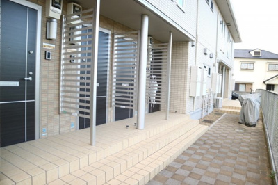 【エントランス】 | ピンツリーハイツⅢ