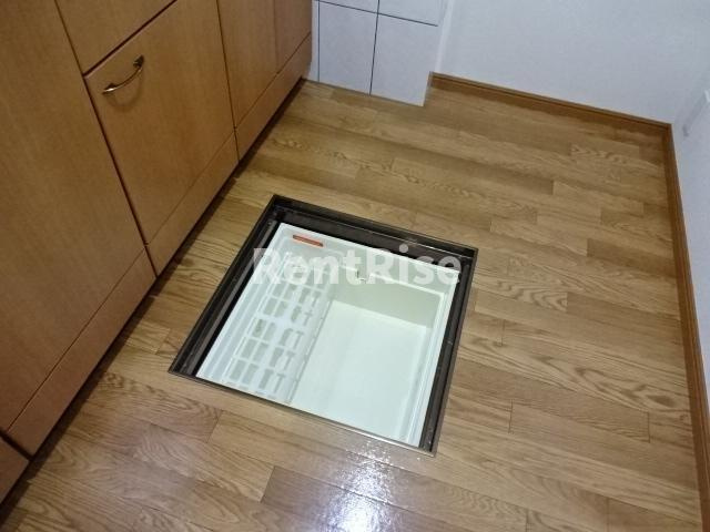 ハイツ ルミエールの収納|床下収納