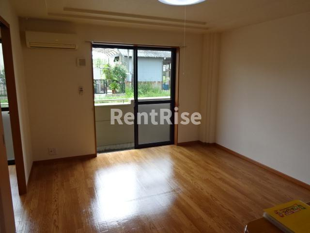 ハイツ ルミエールの居間・リビング|リビング