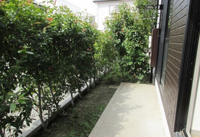 【庭】 | メルベーユ津福C棟