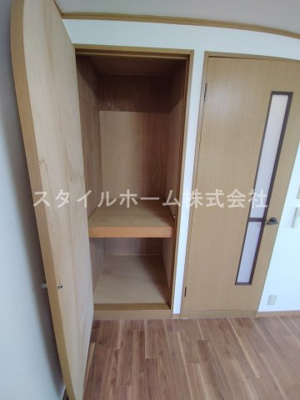 【収納】 | グリシーナ A | 別部屋写真です。
